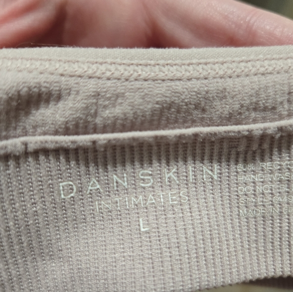 Danskin, Size L, Women's, Seamless Ribbed Bralette in Light Pink, Good Shape. - Picture 7 of 9
